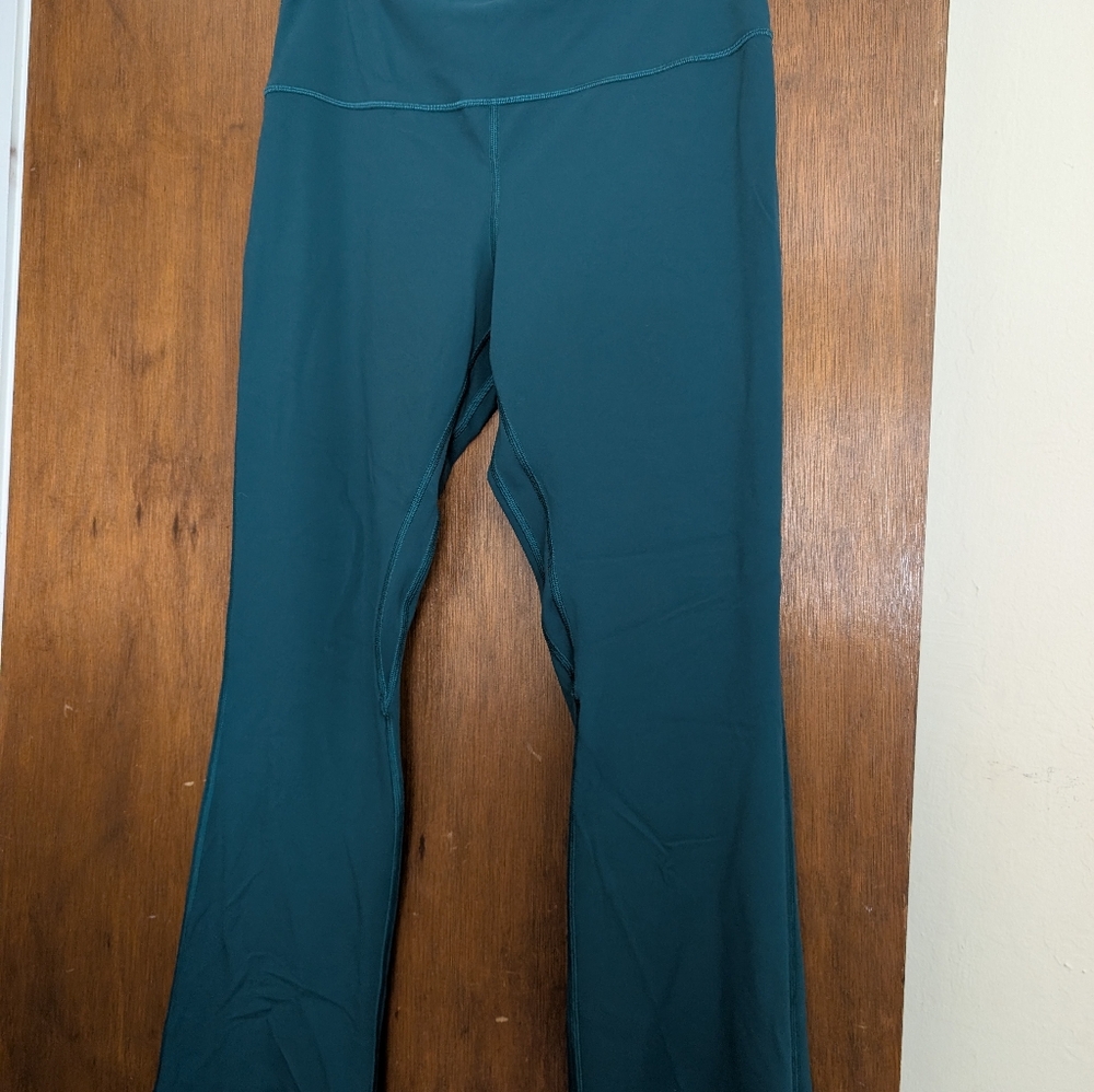 GUC Lululemon Align Flare Leggings Size 14